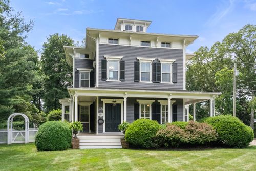 18 Bridge St, Westport, CT, 06880-4929 | Card Image