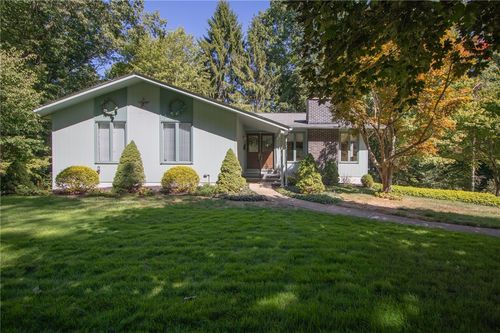 645 Forest Ln, Franklin, PA, 16323-1817 | Card Image