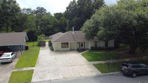 9744 Mint Dr, Baton Rouge, LA, 70809-4623 | Card Image