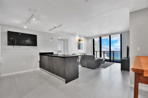 unit-2902-1010 Brickell Ave, Miami, FL, 33131-3775 | Card Image
