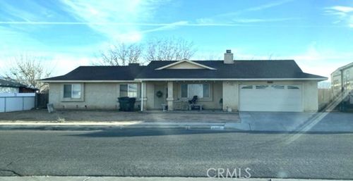 22957 Eyota Rd, Apple Valley, CA, 92308-6697 | Card Image