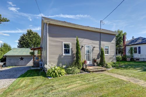 {{alt}} | Card Image