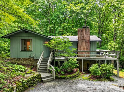 2 Bear Rock Loop Rd, Hendersonville, NC, 28739-7842 | Card Image