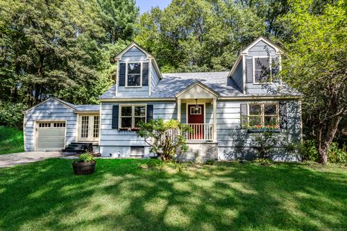 15 Laurel Hill Rd, Ridgefield, CT, 06877-6112 | Card Image