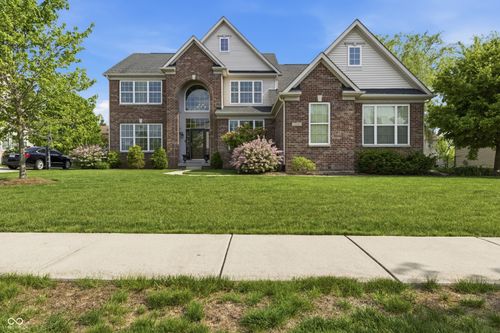 12999 Dewitt Dr, Fishers, IN, 46037-9017 | Card Image