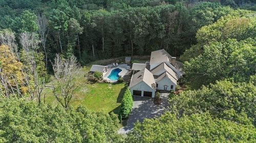 31 Douglas Rd, Sutton, MA, 01590-1154 | Card Image