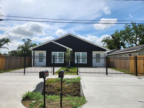 a-4124 Vaughn St, Houston, TX, 77016-6661 | Card Image