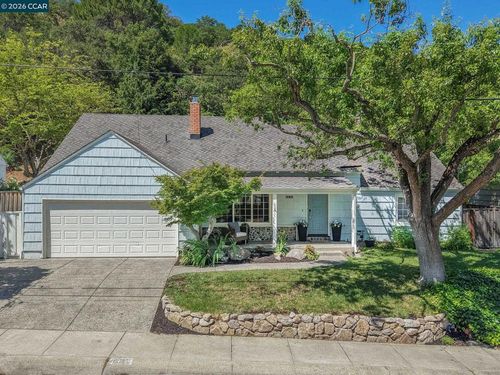 5412 Degnan Dr, Martinez, CA, 94553-5720 | Card Image