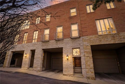 136 N Woodland Rd, Shadyside, PA, 15232-2850 | Card Image