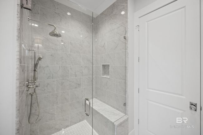 Bathroom | Image 24