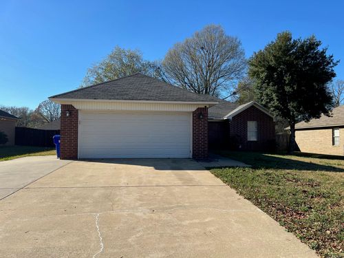 1235 Trenton Dr, Conway, AR, 72034-6754 | Card Image