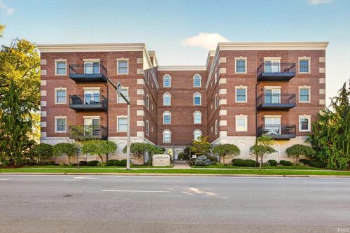 403-500 N Walnut St, Bloomington, IN, 47404-3821 | Card Image