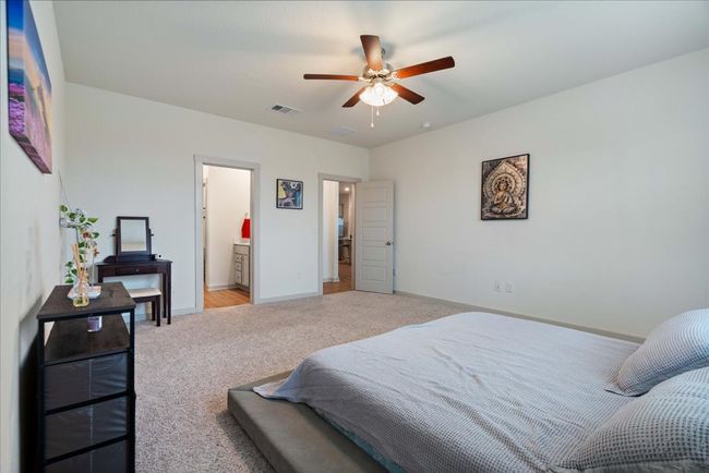 13705 Mc Arthur Dr, House other with 4 bedrooms, 3 bathrooms and 4 parking in Manor TX | Image 12