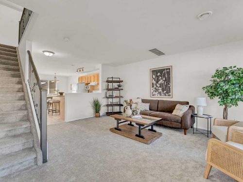 425 Washington Way Se, Medicine Hat, AB, T1A8T9 | Card Image