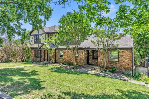 520 32nd Ave S, Nashville, TN, 37212-3245 | Card Image