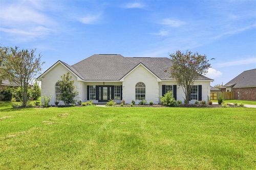 2455 Quince Micheal Ln, Lake Charles, LA, 70605-8157 | Card Image