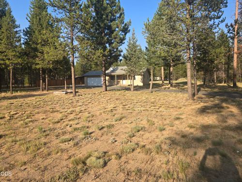 52460 Pine Drive, La Pine, OR, 97739 | Card Image
