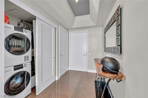 2007-322 Karen Ave, Las Vegas, NV, 89109-0433 | Card Image