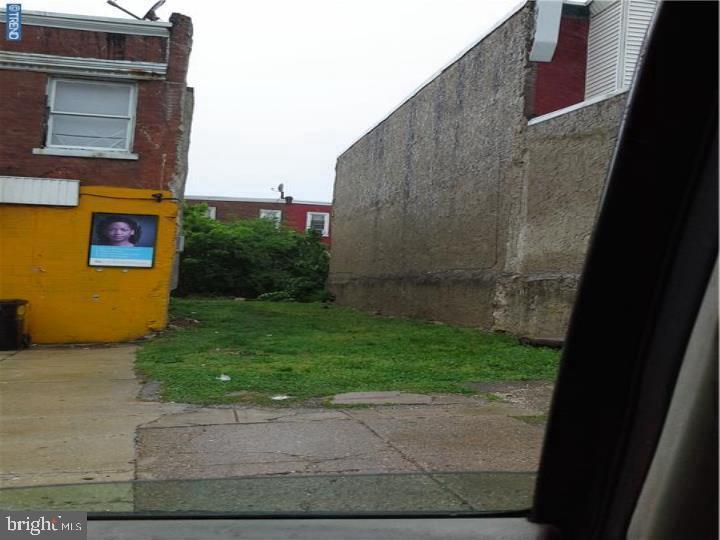Land in PHILADELPHIA