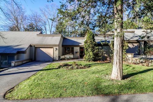 c-25 Heritage Crst, Southbury, CT, 06488-1372 | Card Image