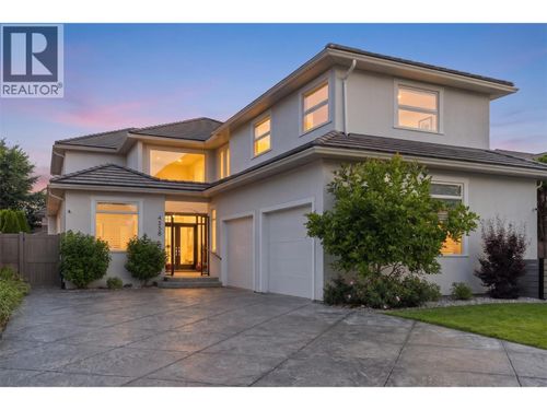 4558 Walker Rd, Kelowna, BC, V1W3C7 | Card Image