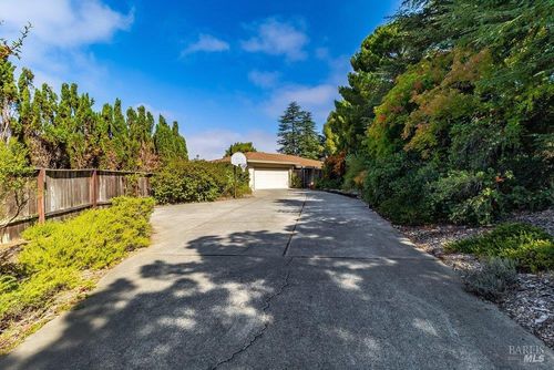 166 Westminster Way, Vallejo, CA, 94591-6848 | Card Image