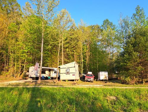 16 El Way, Clay City, KY, 40312-9446 | Card Image