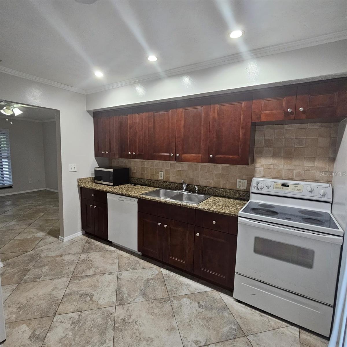 Residential Lease in BRADENTON 4
