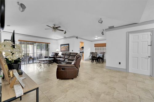 5520-5520 Nw 49th Ave, Coconut Creek, FL, 33073-3776 | Card Image