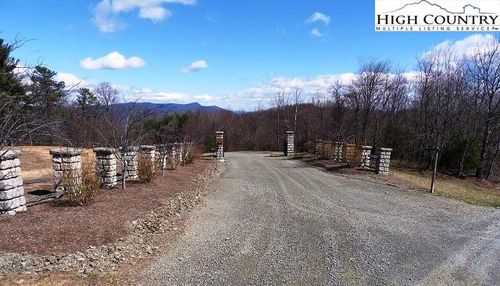 23 Fishers Peak View, Ennice, NC, 28623 | Card Image