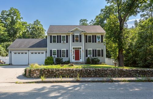 590 Front St, Marion, MA, 02738-1415 | Card Image