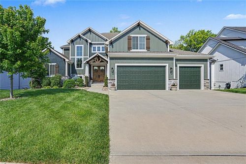 1784 Homestead Dr, Liberty, MO, 64068-7183 | Card Image