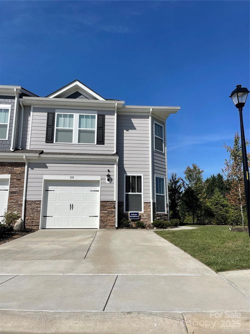 108 Creekview Rd, Hendersonville, NC, 28792-0676 | Card Image