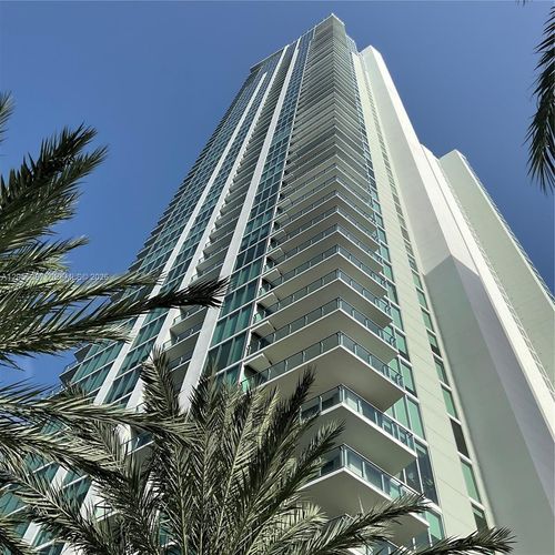 1006-2900 Ne 7th Ave, Miami, FL, 33137-4396 | Card Image
