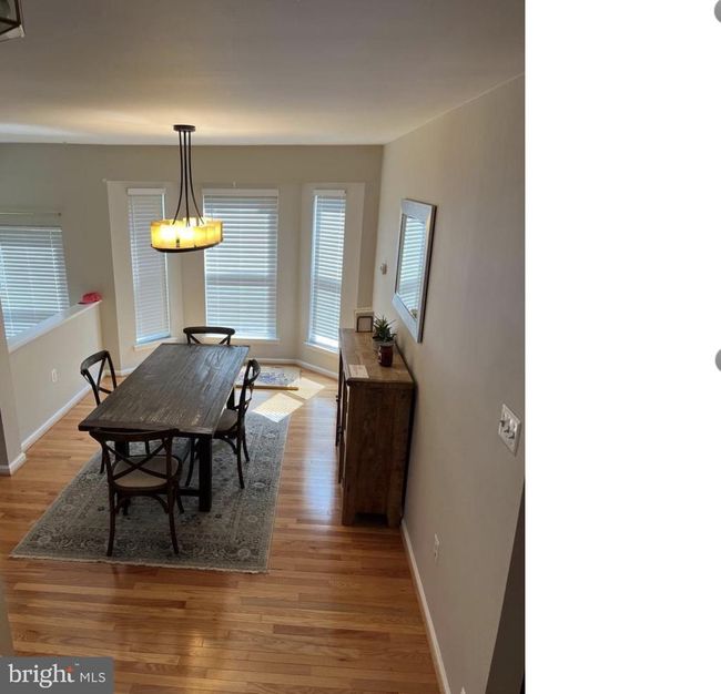 13222 Goose Pond Ln, Townhouse with 3 bedrooms, 4 bathrooms and null parking in FAIRFAX VA | Image 5