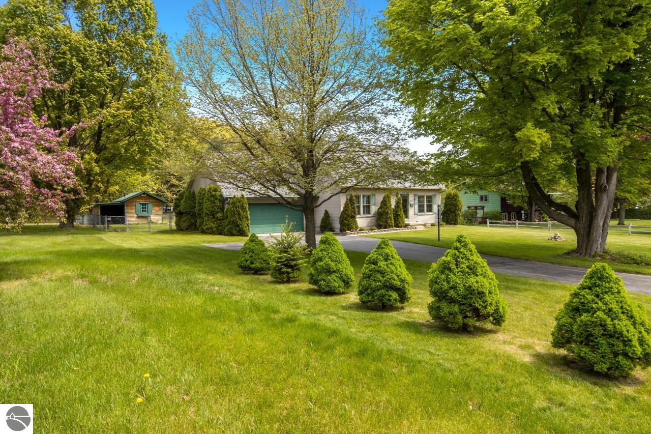 Crain Hill Rd, Traverse City, MI 49684