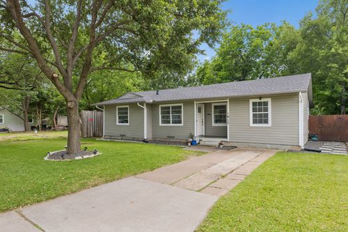 1613 Dale Pl, Irving, TX, 75061-2805 | Card Image
