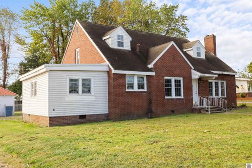 103 E Kentucky Dr, La Center, KY, 42056-9805 | Card Image