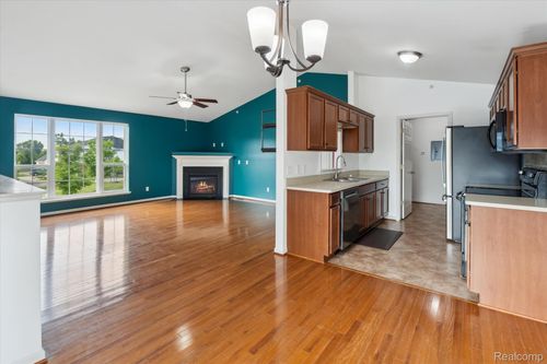 1004 Riversedge Dr, Saline, MI, 48176-2409 | Card Image