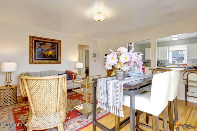 Main Living | Image 8