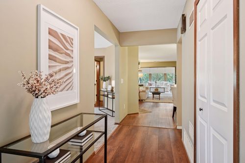 7942 Timber Lake Dr, Eden Prairie, MN, 55347-1137 | Card Image