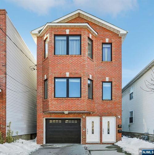 421 Liberty Ave, Jersey City, NJ, 07307-4101 | Card Image