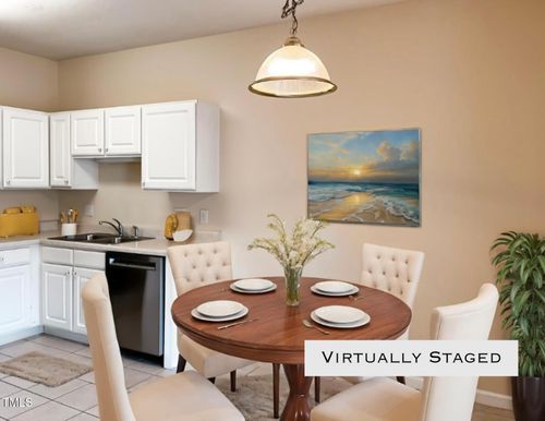 apt-200-2520 Friedland Pl, Raleigh, NC, 27617-8495 | Card Image