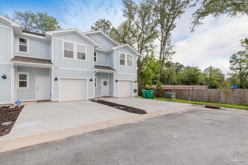 1028 Mclaren Cir, Fort Walton Beach, FL, 32547-1194 | Card Image