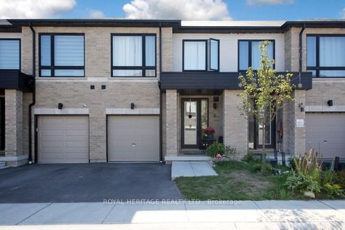 5 Klein Way, Whitby, ON, L1R0S6 | Card Image