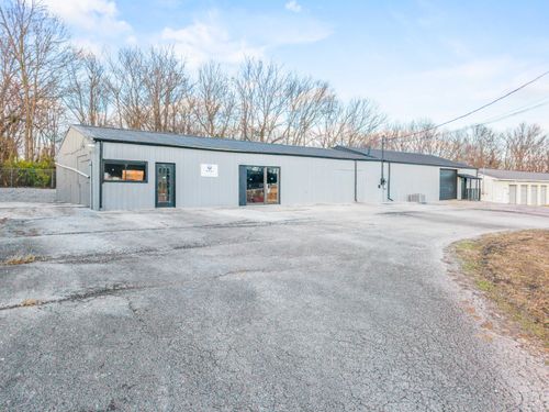 904 E Main St, Stanford, KY, 40484-9700 | Card Image