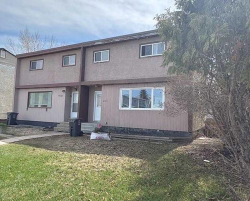 9523 89 Ave, Peace River, AB, T8S1G7 | Card Image