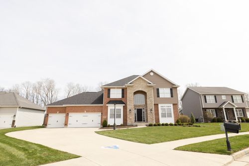 731 Sherwood Dr, Troy, OH, 45373-6712 | Card Image