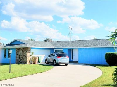 240 Se 46th Terrace, House other with 3 bedrooms, 2 bathrooms and null parking in Cape Coral FL | Image 1