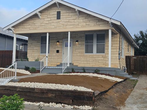 903 Dakota St, San Antonio, TX, 78203-1301 | Card Image